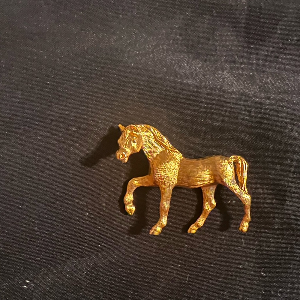 Brooch